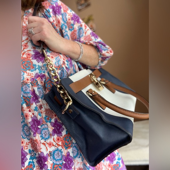 Michael Kors Hamilton Navy White khaki Gold Hardware +Shoulder Strap - Picture 9 of 13